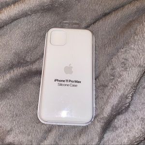 White Apple iPhone 11 Pro Max Case NWT